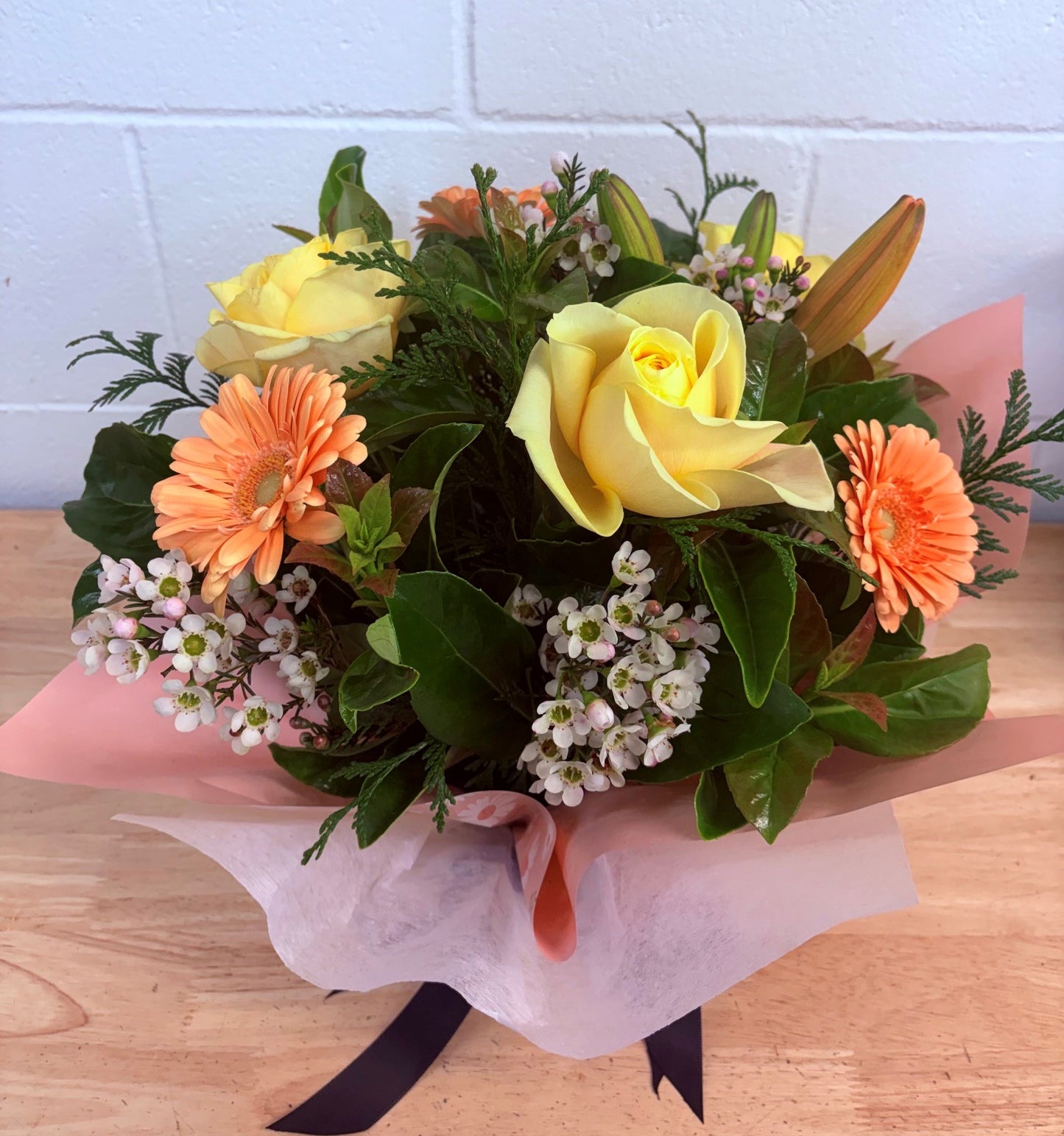 
                  
                    Designer's Choice Arrangement
                  
                
