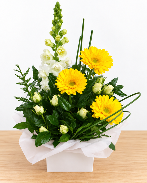 
                  
                    Designer's Choice Arrangement
                  
                